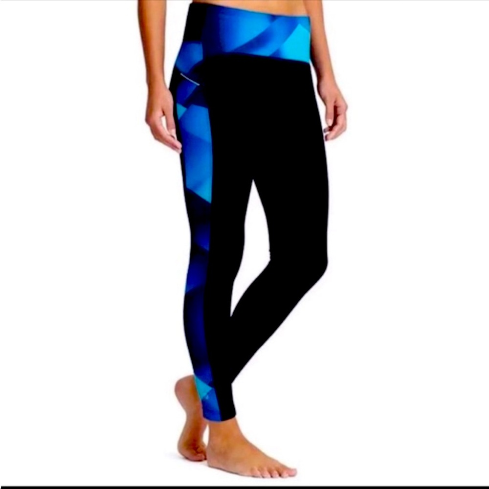 Athleta Magnetic Power Lift Tight in Small
